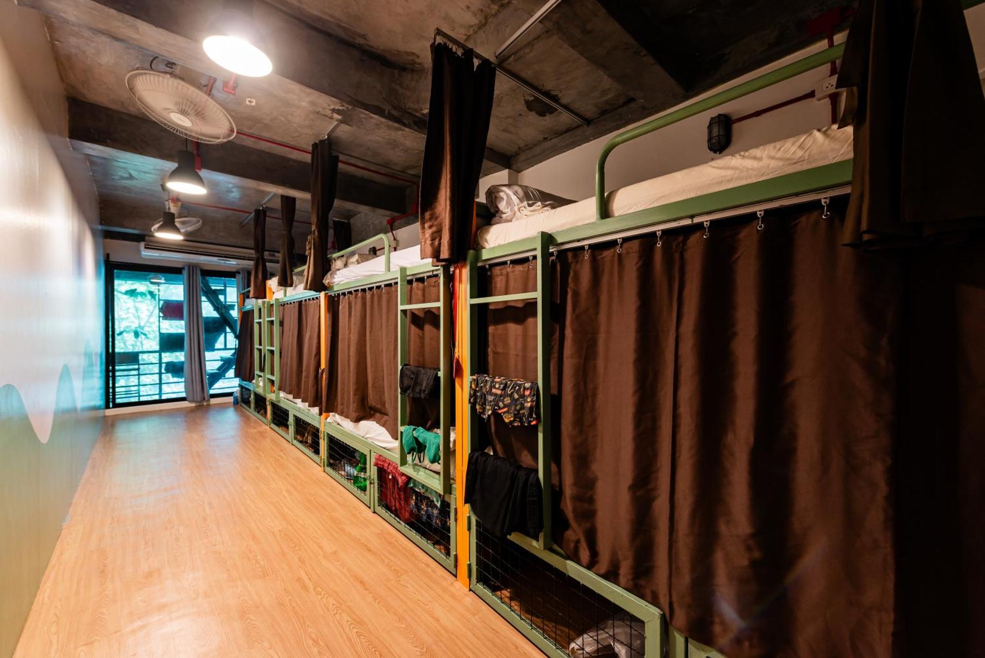 Sleeper Hostel Ao Nang Bilik gambar