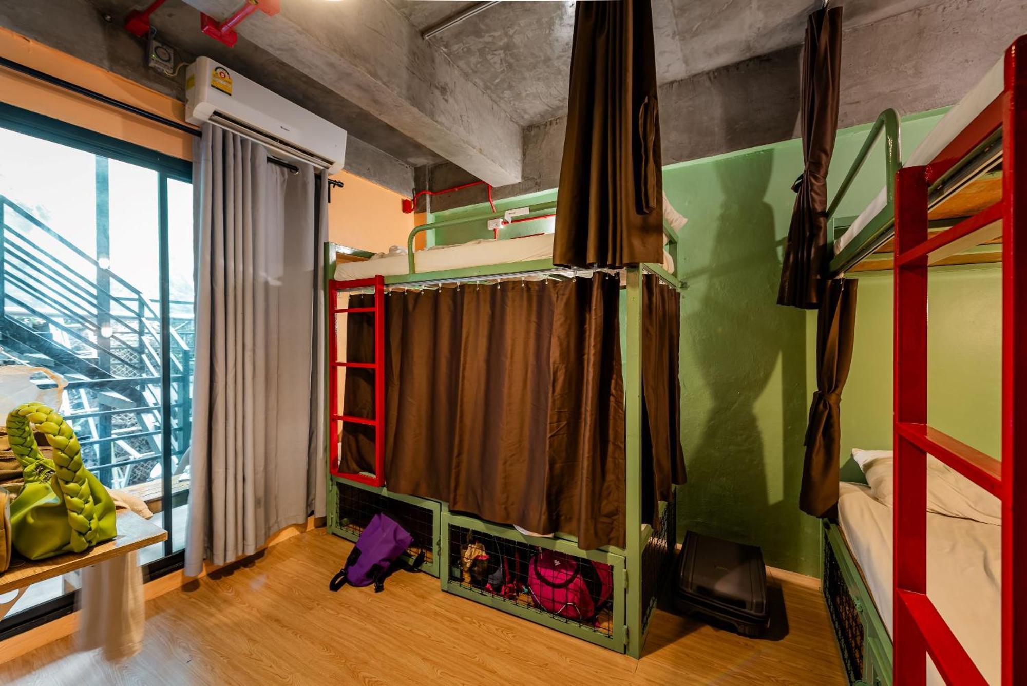 Sleeper Hostel Ao Nang Bilik gambar